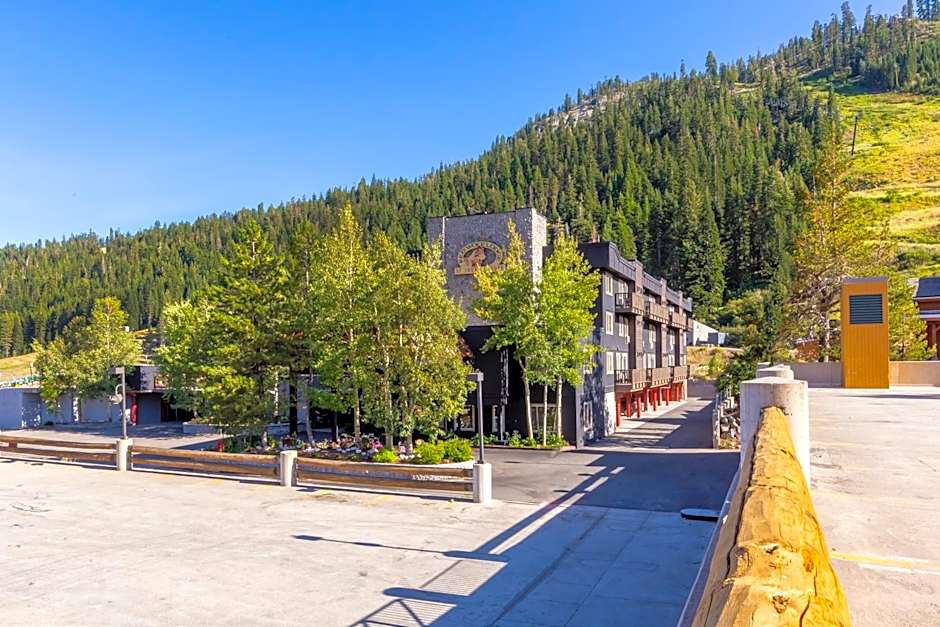 Red Wolf Lodge At Squaw Valley