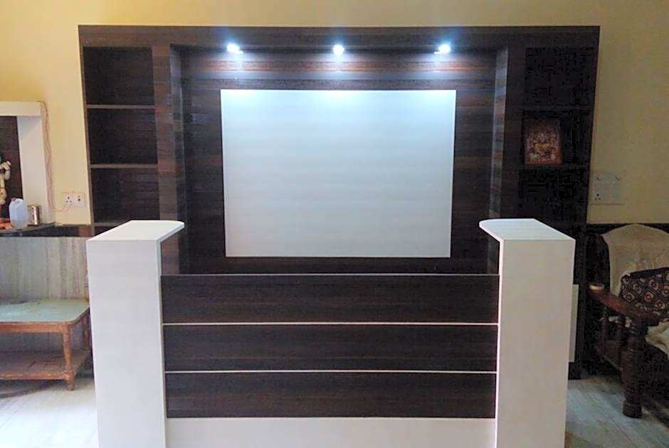 Goroomgo Temple City guest house Varanasi 750 meters from Ganga Assi Ghat