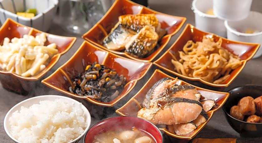 Apa Hotel Ochanomizu-Ekikita