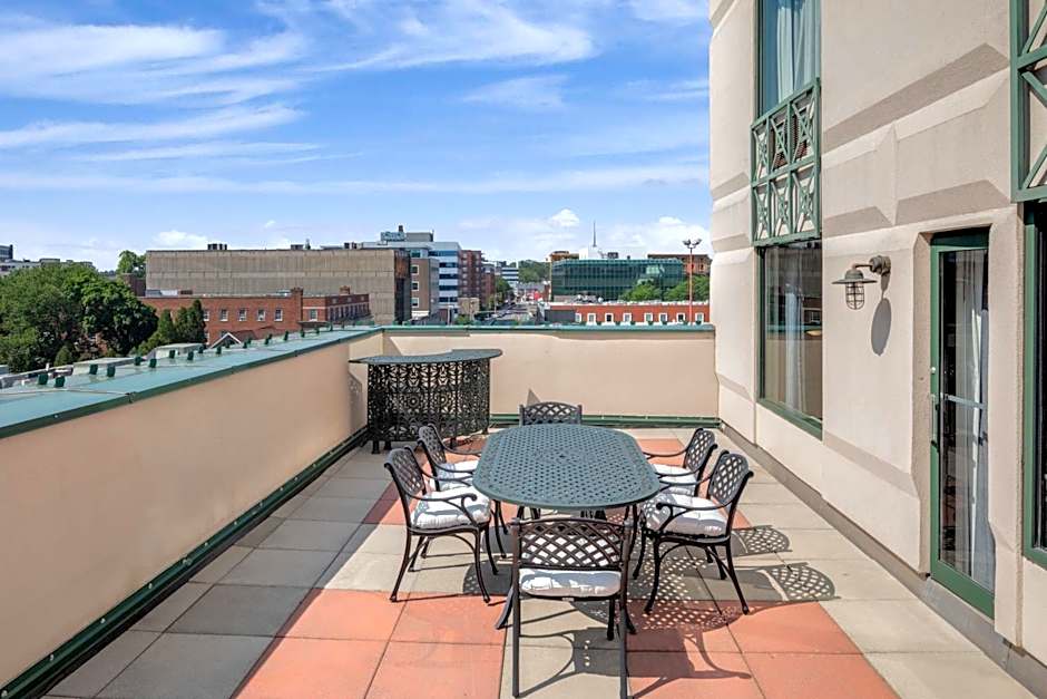 Courtyard by Marriott Stamford Downtown