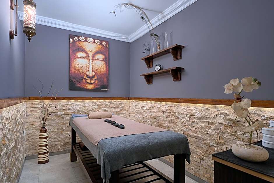 Kaila Krizantem Hotel