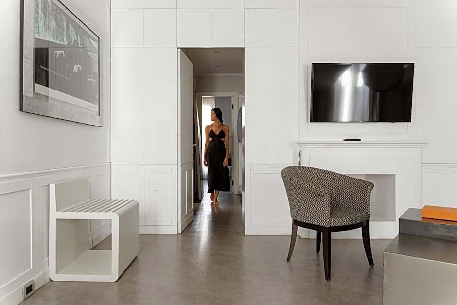 Montenapoleone Suites