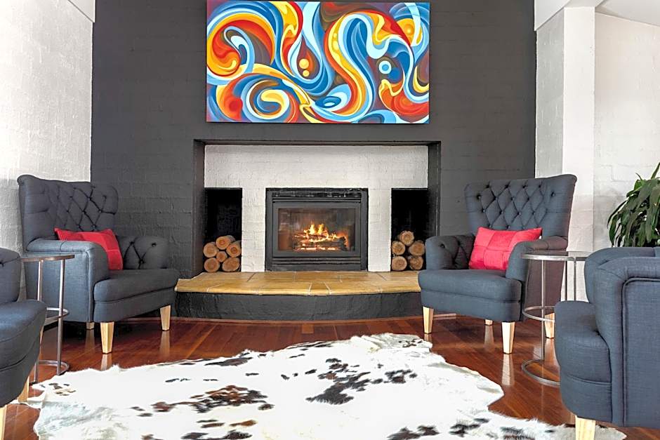 Berry Village Boutique Motel