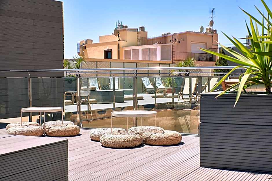 Checkin Caribe Youth Hotel