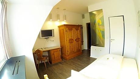 Budget Twin Room