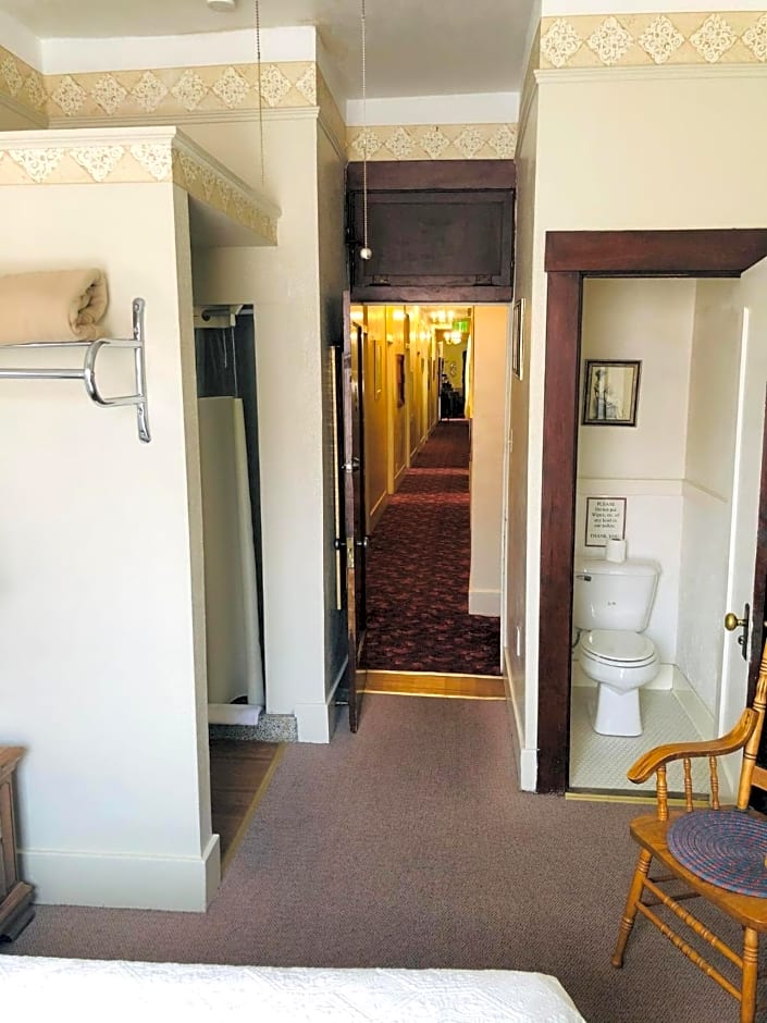 Historic Palace Hotel