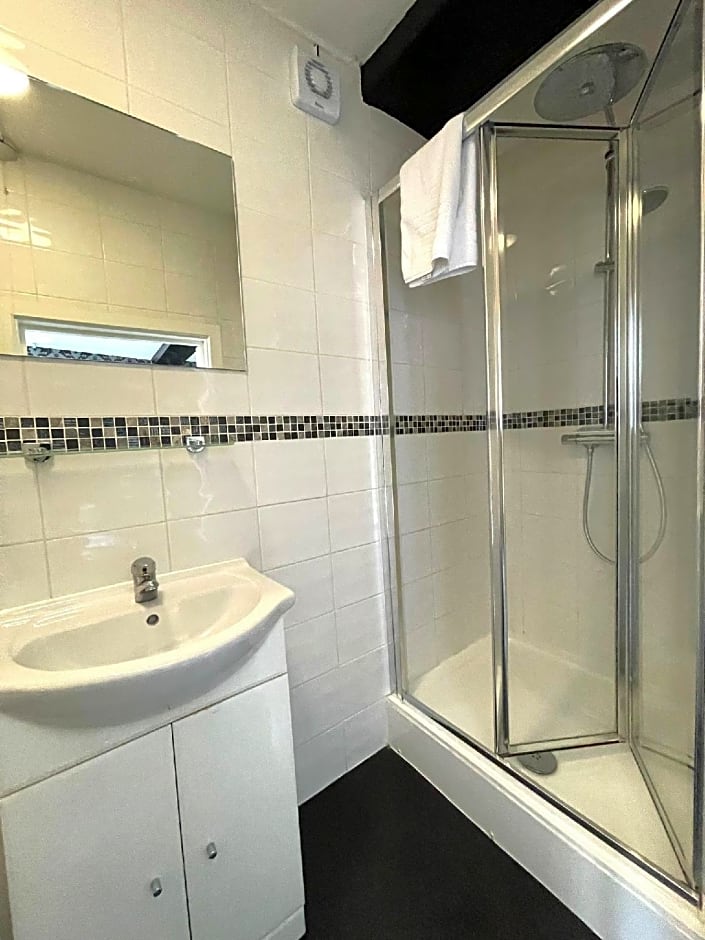 The Crown And Cushion