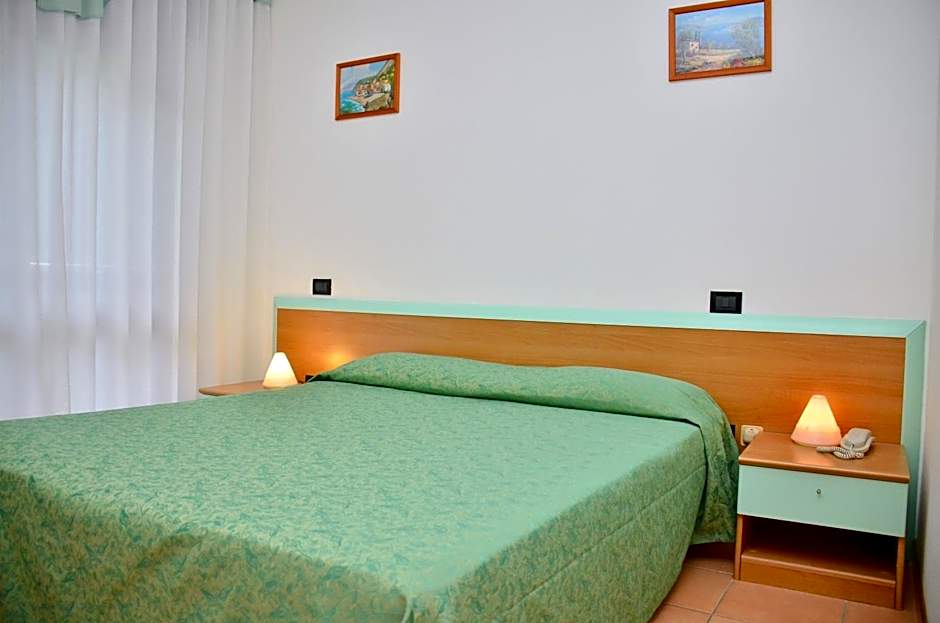 Hotel Etna