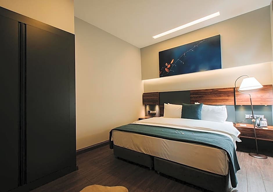 Photo 1 of 8 of Suite
