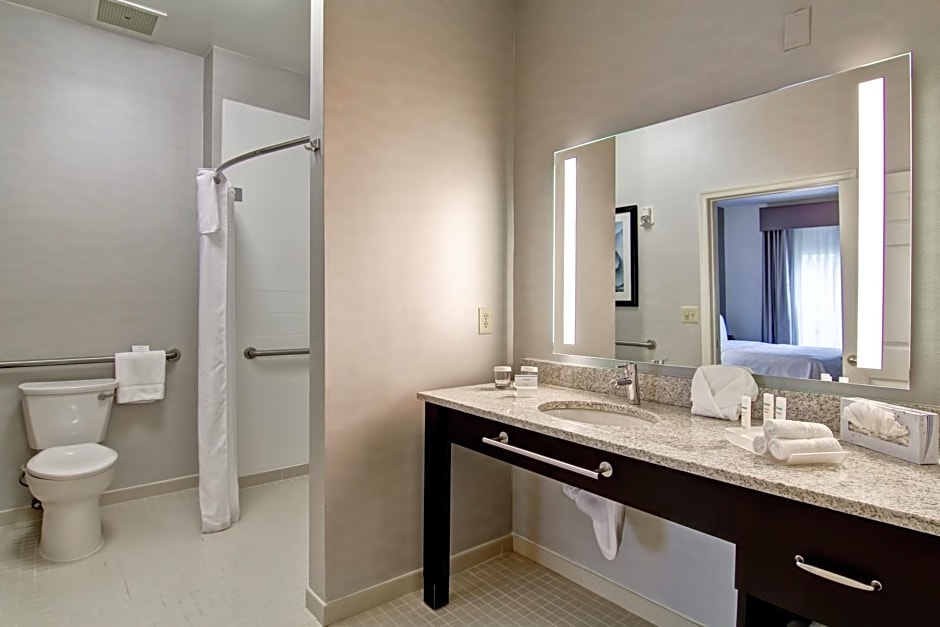 Homewood Suites by Hilton Newark-Cranford