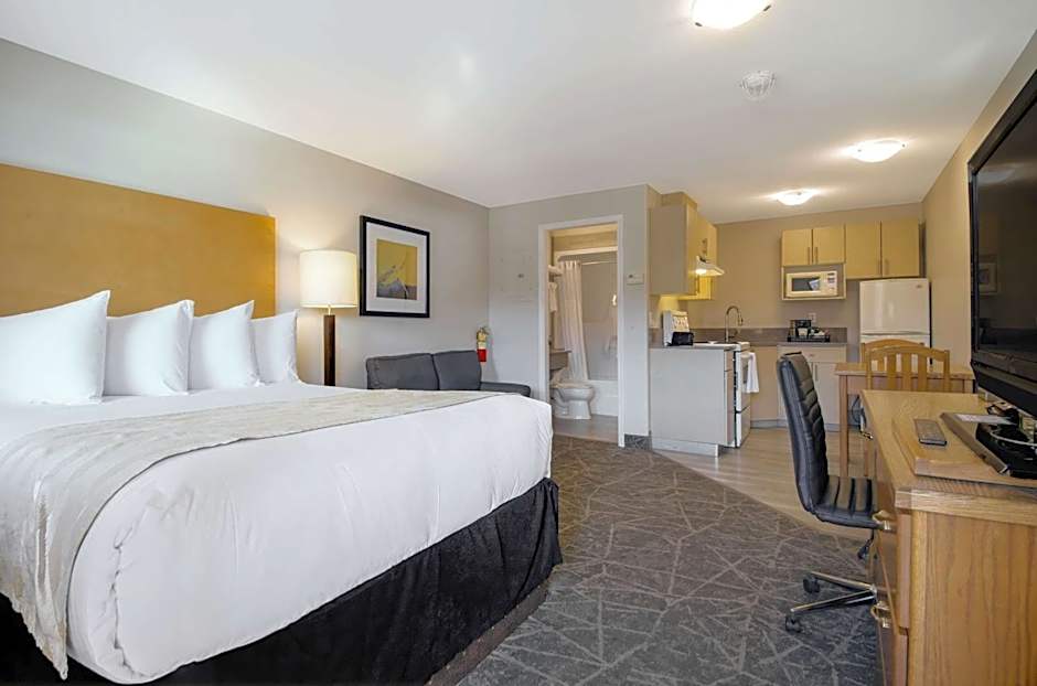 Coast Osoyoos Beach Hotel