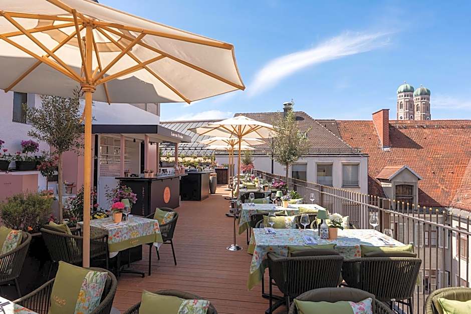 Louis Hotel