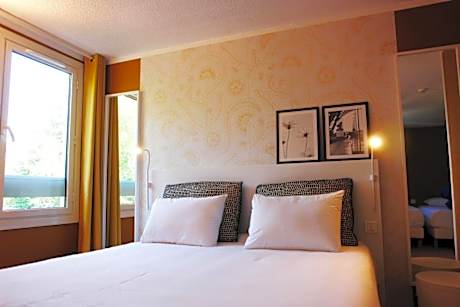 Brit Hotel Marseille Aéroport - A&S