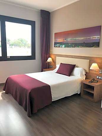 Queen Room - Disability Access