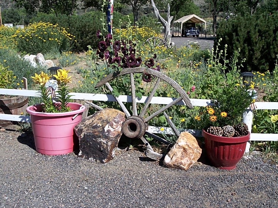 Toiyabe Motel