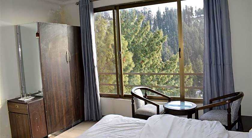 Hotel Royal Inn – Murree, VA