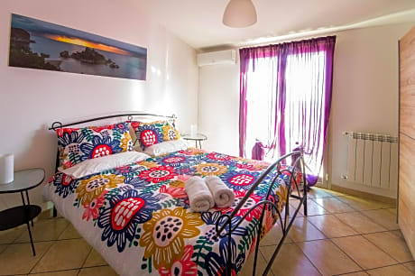 New Naxos Village