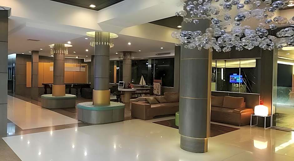 Eastpana 304(R1) Executive Residence