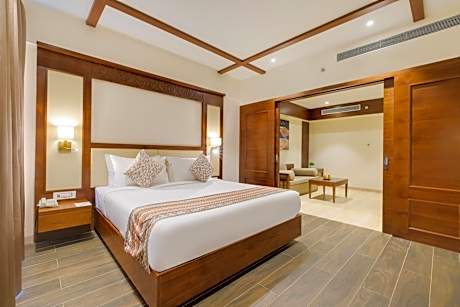 Hazel Suite, with Bathtub, Balcony and Mountain View