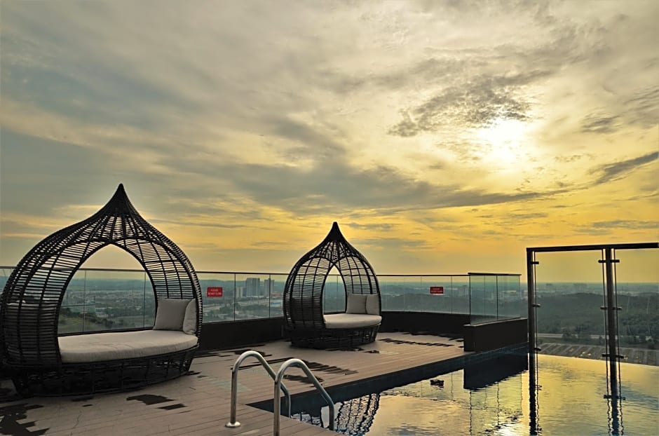 Holi Afiniti Themed Suites