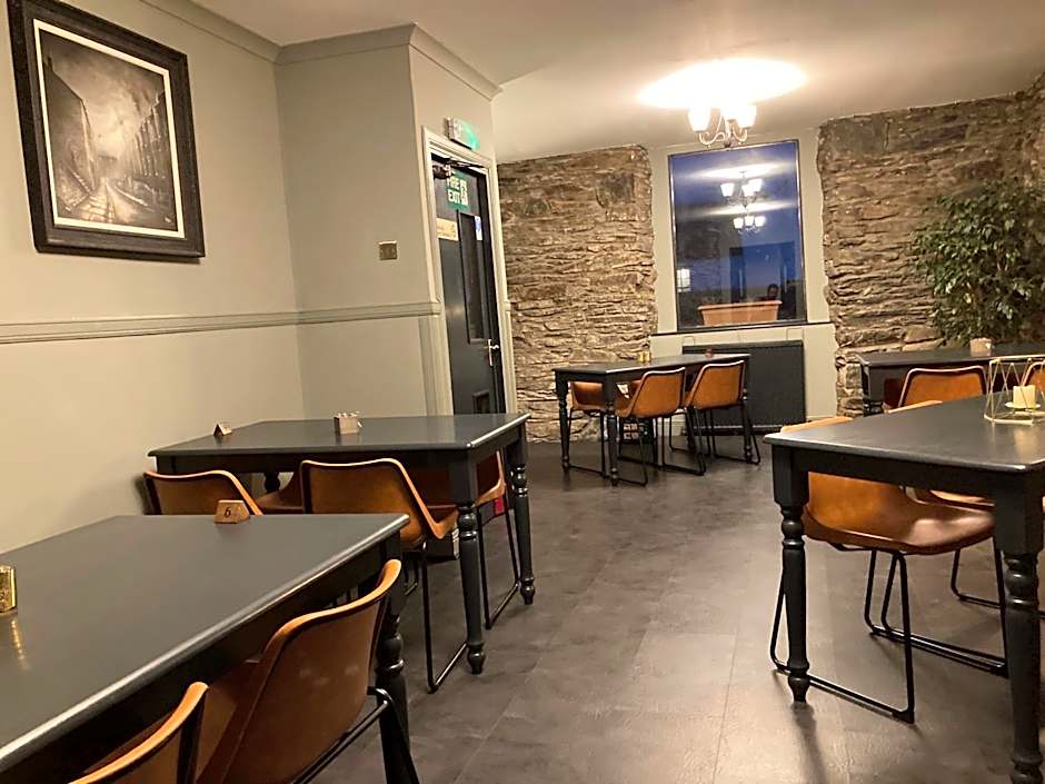 The Horseshoe Inn