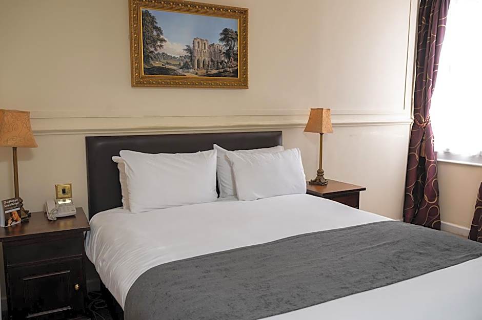 Antelope by Greene King Inns