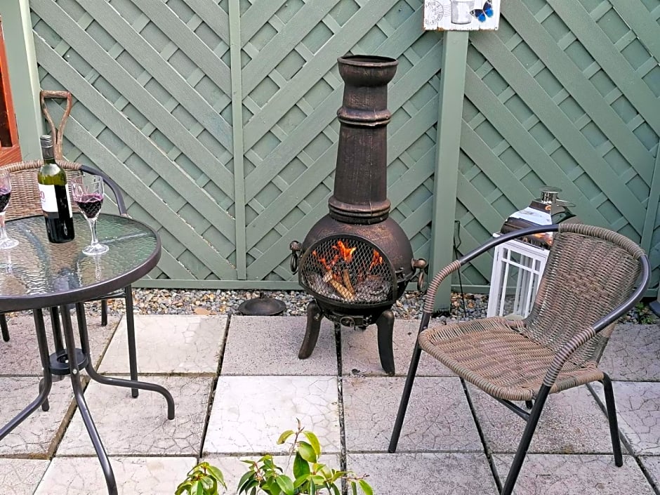 Tess's Guest House R95K6N1 This Property is unsuitable for children under 12 years old