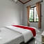 RedDoorz Plus near Jungeland Sentul