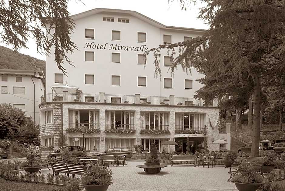 Hotel Miravalle 2000