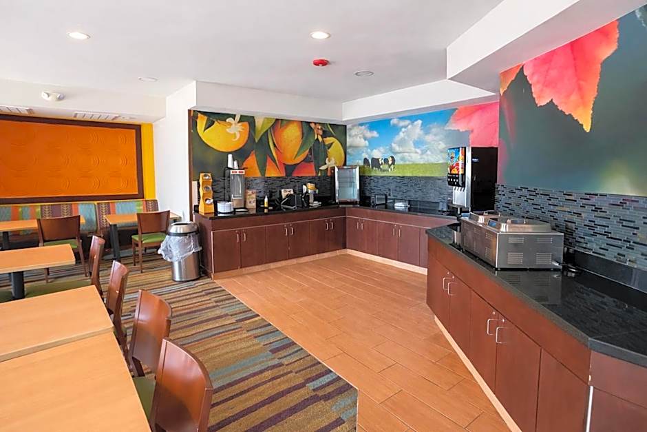 Comfort Inn & Suites Texas City I-45