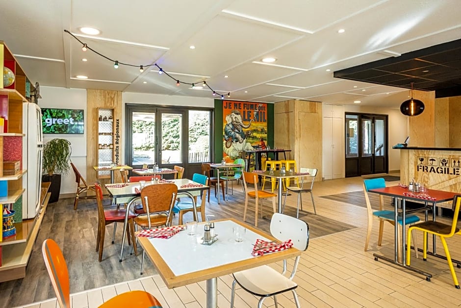 greet hotel restaurant Angouleme Ouest