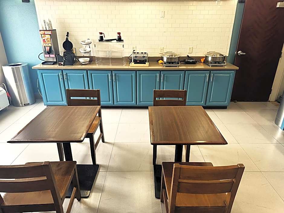 Country Inn & Suites by Radisson, Midway - Tallahassee West