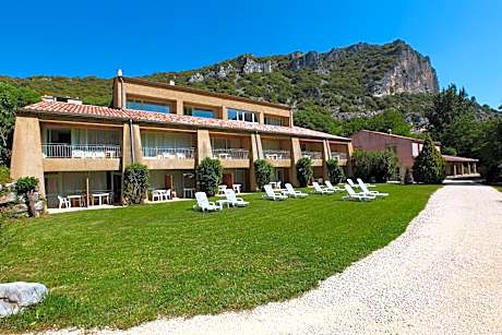 Vacancéole - Le Domaine de Chames - Pont d'Arc