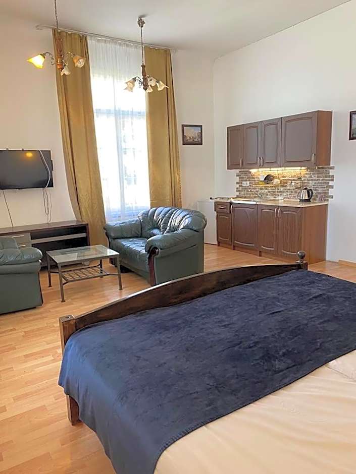 Aquamarine Hotel - Lauluväljak