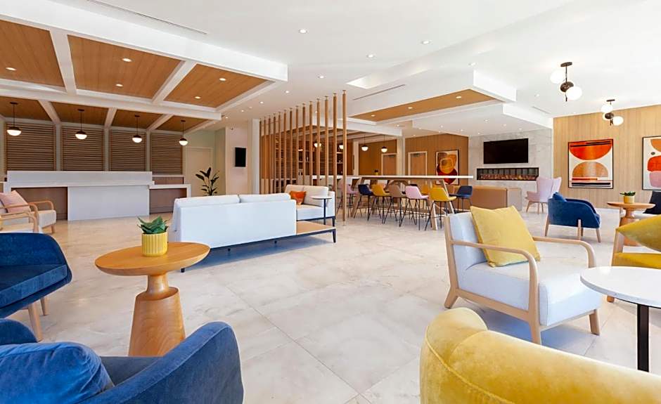 Strata Hotel