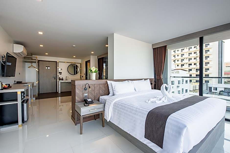 Blackwoods Hotel Pattaya - SHA Extra Plus