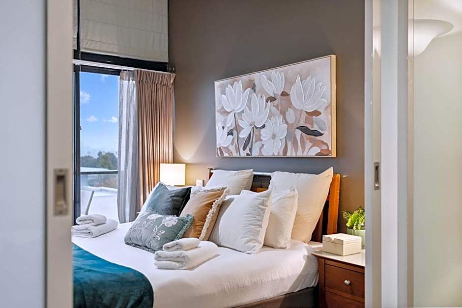 Luxurious City Apartment