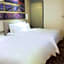 Lavande Hotel Guangzhou Shangxiajiu Pedestrian Street Hualin Temple Metro Station
