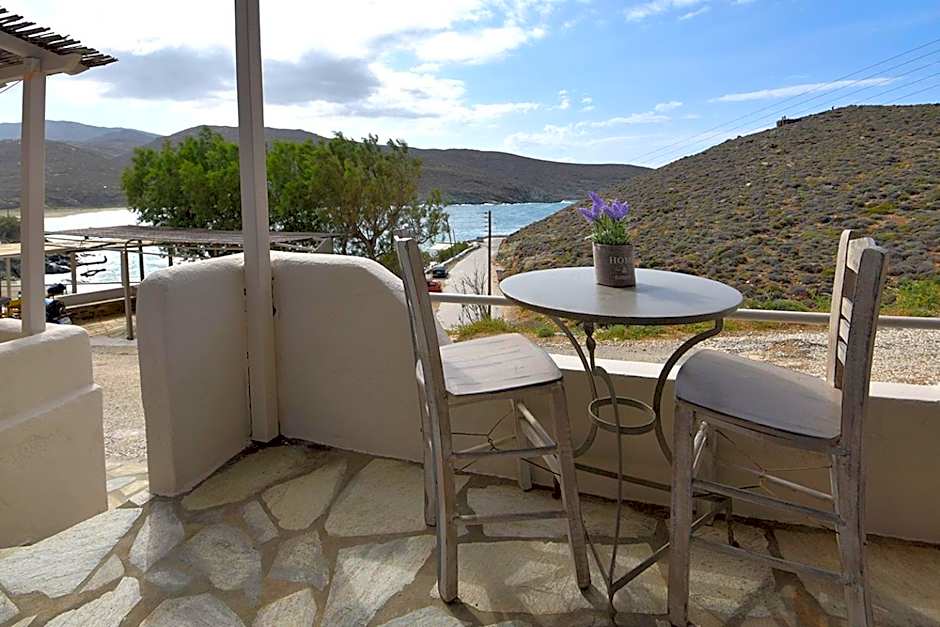 Kohili Kolibithra in Tinos