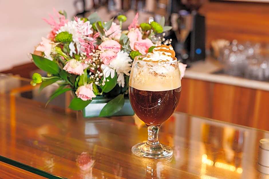 Green Wood Hotel & Spa