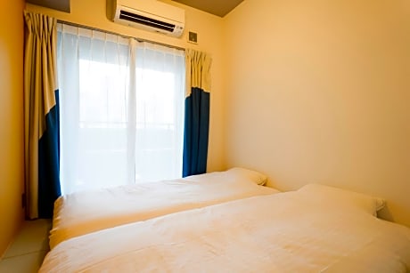 Japanese-Style Room - Female Only