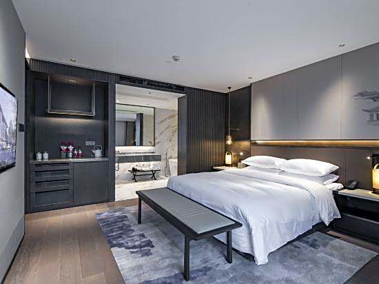 Simen Hotel