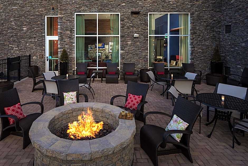 Hampton Inn By Hilton & Suites-Asheville Biltmore Village, NC