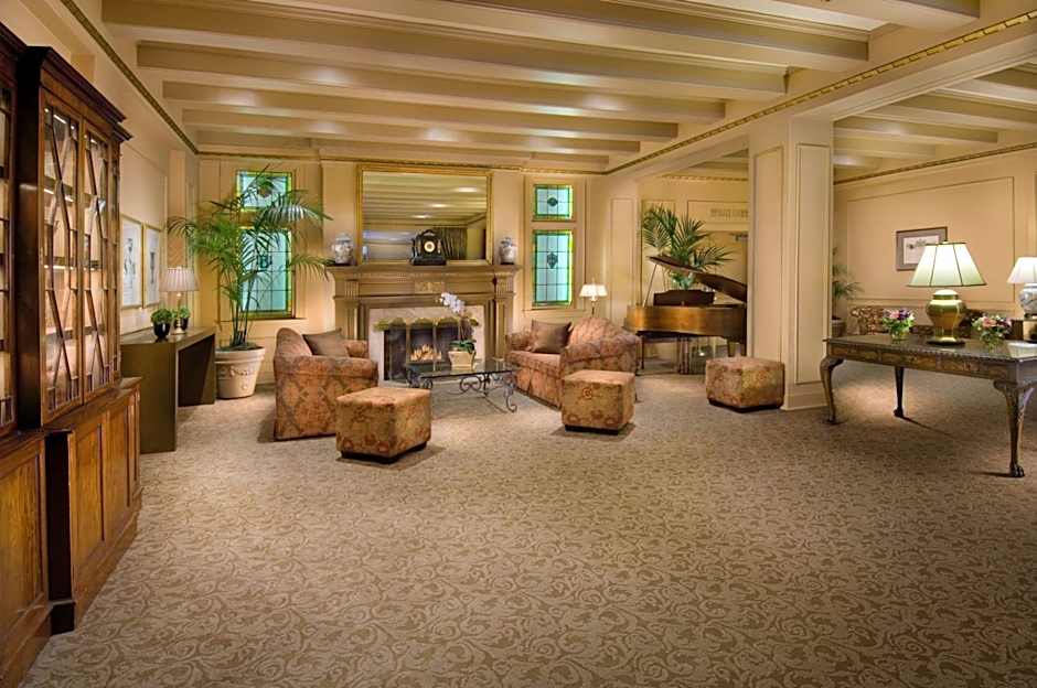 Mayflower Park Hotel