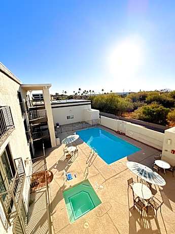 Studio 6 Suites Tucson, AZ Airport Kino Sports Complex
