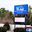 Village Inn & Suites - Smithville