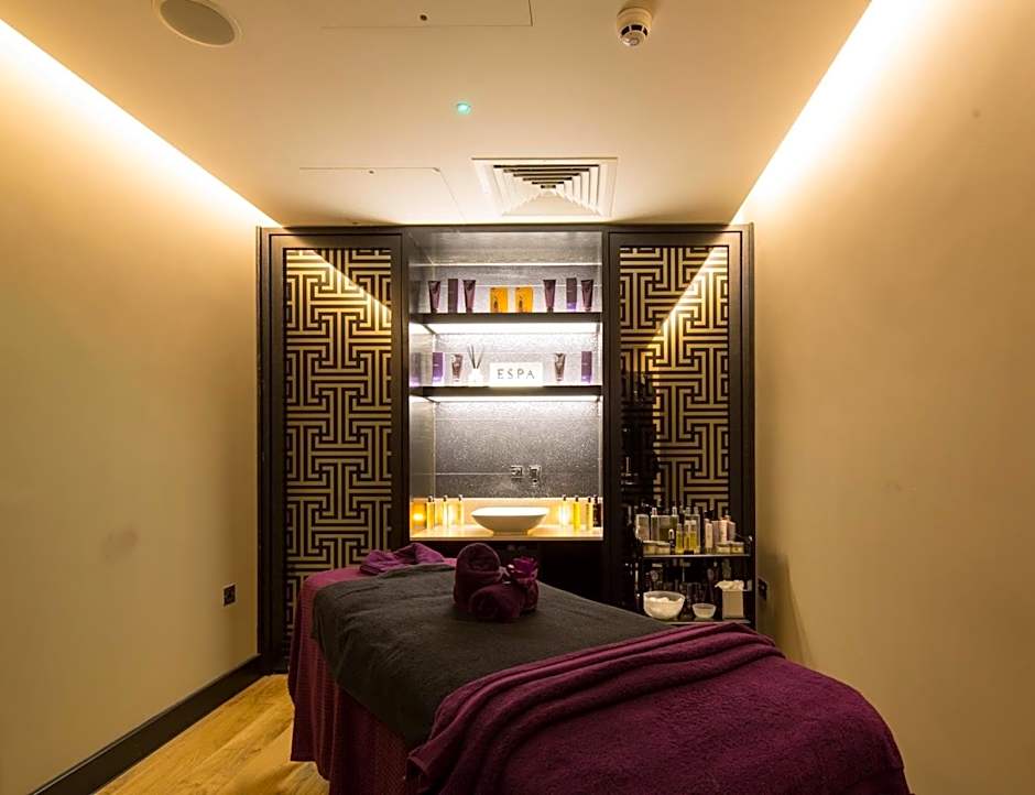 Crowne Plaza Gerrards Cross By IHG