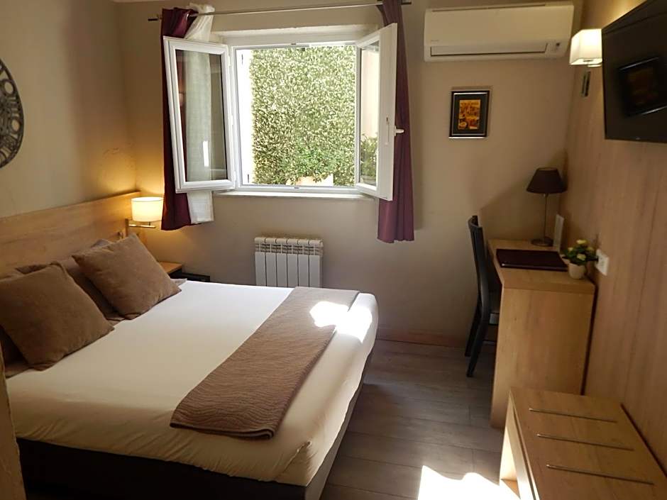 Hotel Miramar- Cap d'Antibes - La Garoupe plage