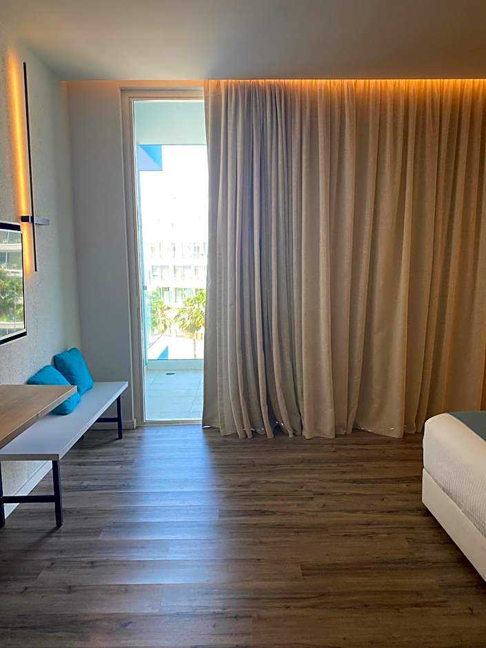 Flamingo Paradise Beach Hotel - Adults Only