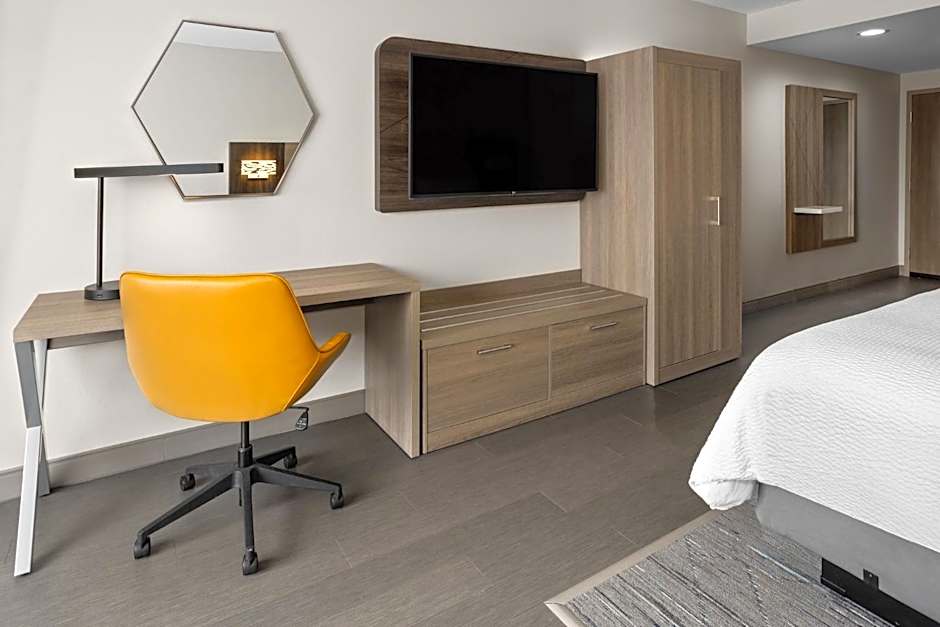 Holiday Inn Express And Suites Waynesboro East By IHG